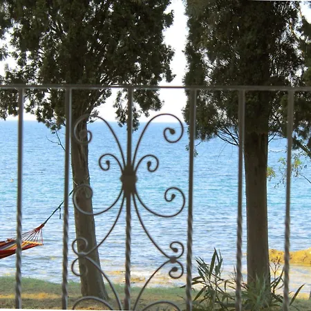 Teresa Seafront شقة *